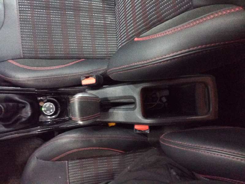 PEUGEOT 2008 (--.2013->) Active   |   03.13 - ...