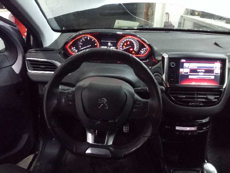 PEUGEOT 2008 (--.2013->) Active   |   03.13 - ...
