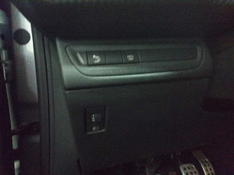 PEUGEOT 2008 (--.2013->) Active   |   03.13 - ...