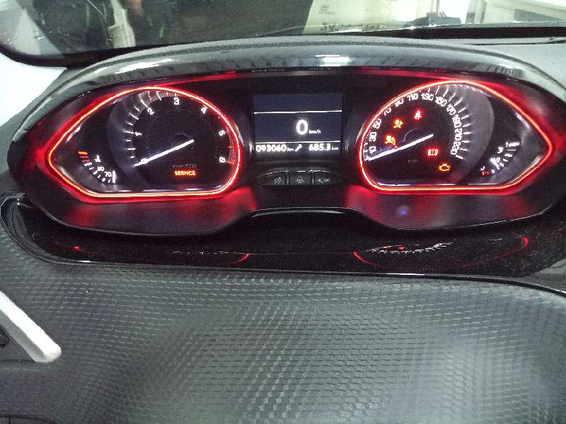 PEUGEOT 2008 (--.2013->) Active   |   03.13 - ...