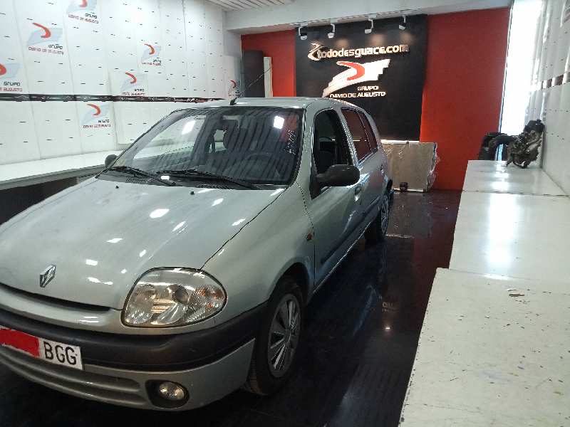RENAULT CLIO II FASE I (B/CBO) 1.2 Alize   |   06.98 - 12.01 foto 3