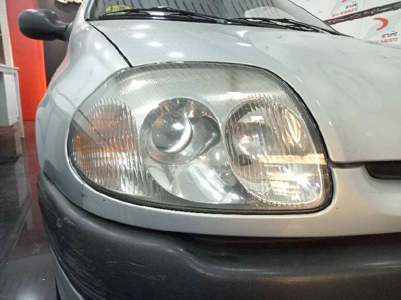 RENAULT CLIO II FASE I (B/CBO) 1.2 Alize   |   06.98 - 12.01 foto 9