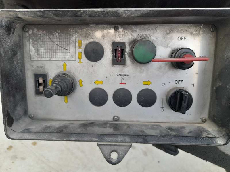 PLATAFORMA ELEVADORA NISSAN ATLEON.110 110.56   |   ...