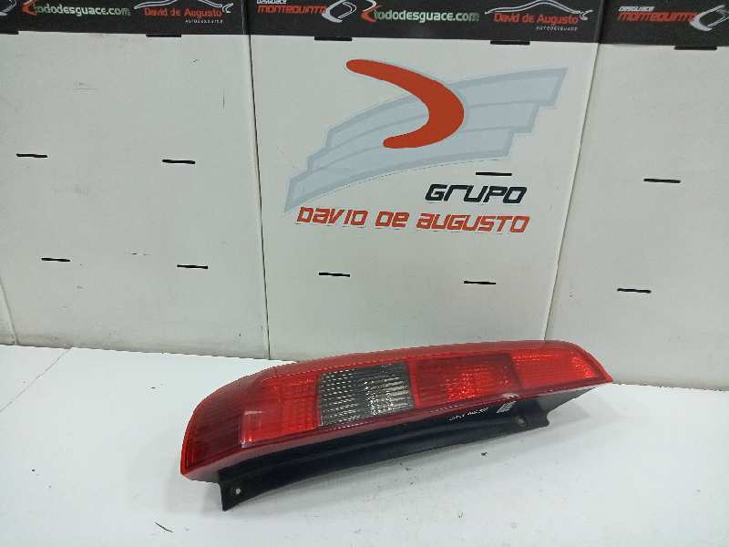 PILOTO TRASERO IZQUIERDO foto 6