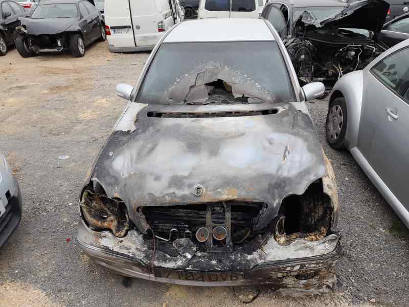 MERCEDES CLASE C (W203) BERLINA 270 CDI (203.016)   |   12.00 - 12.05 foto 7