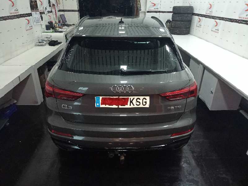 AUDI Q3 (8UG) Attraction   |   01.15 - 12.18 foto 8