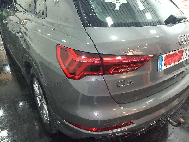 AUDI Q3 (8UG) Attraction   |   01.15 - 12.18 foto 12