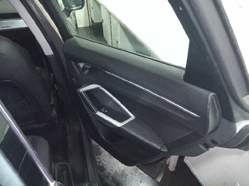 AUDI Q3 (8UG) Attraction   |   01.15 - 12.18