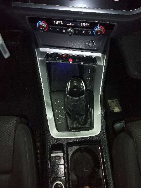 AUDI Q3 (8UG) Attraction   |   01.15 - 12.18