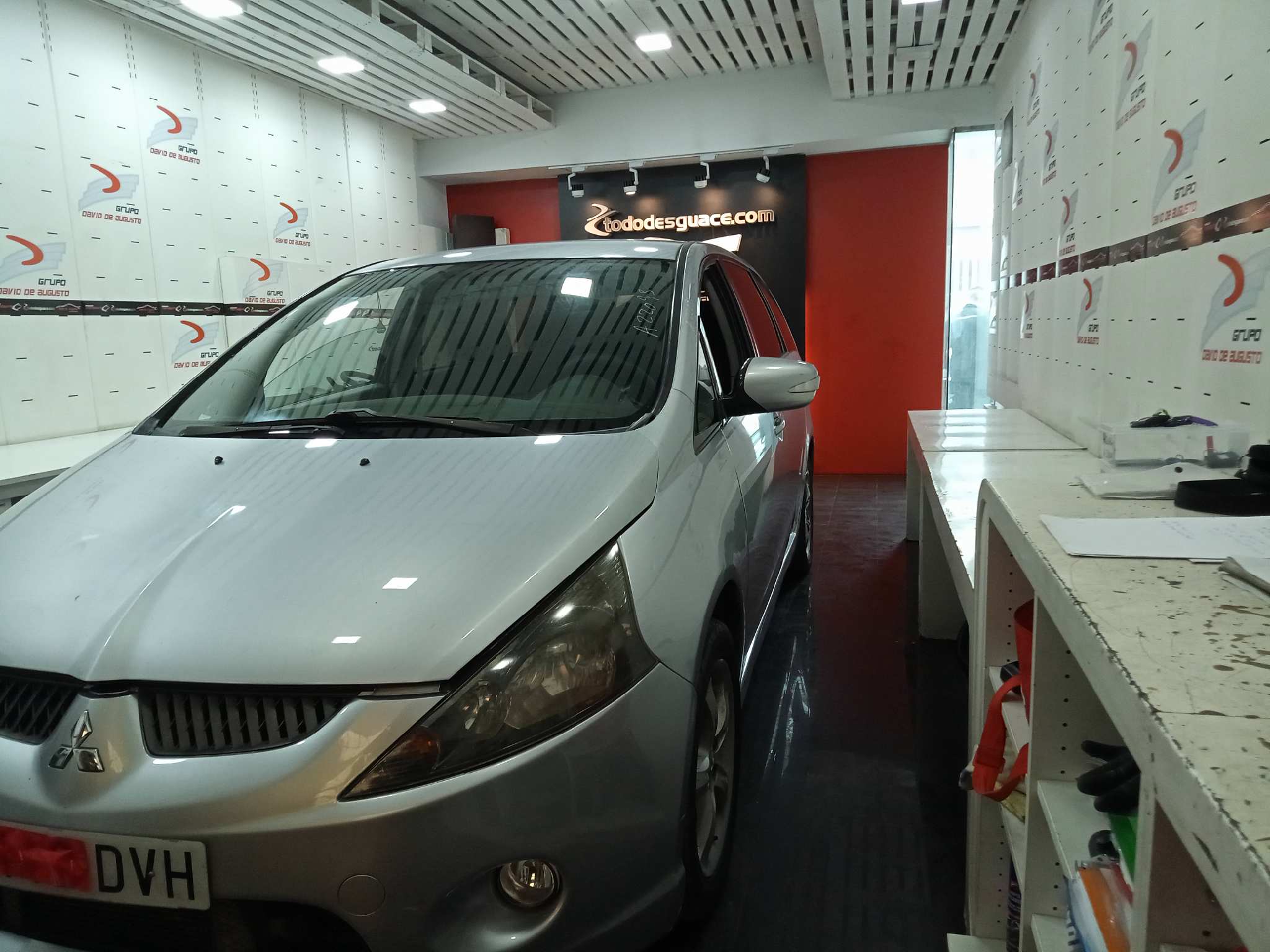 MITSUBISHI GRANDIS (NA0W) *   |   0.04 - ... foto 3
