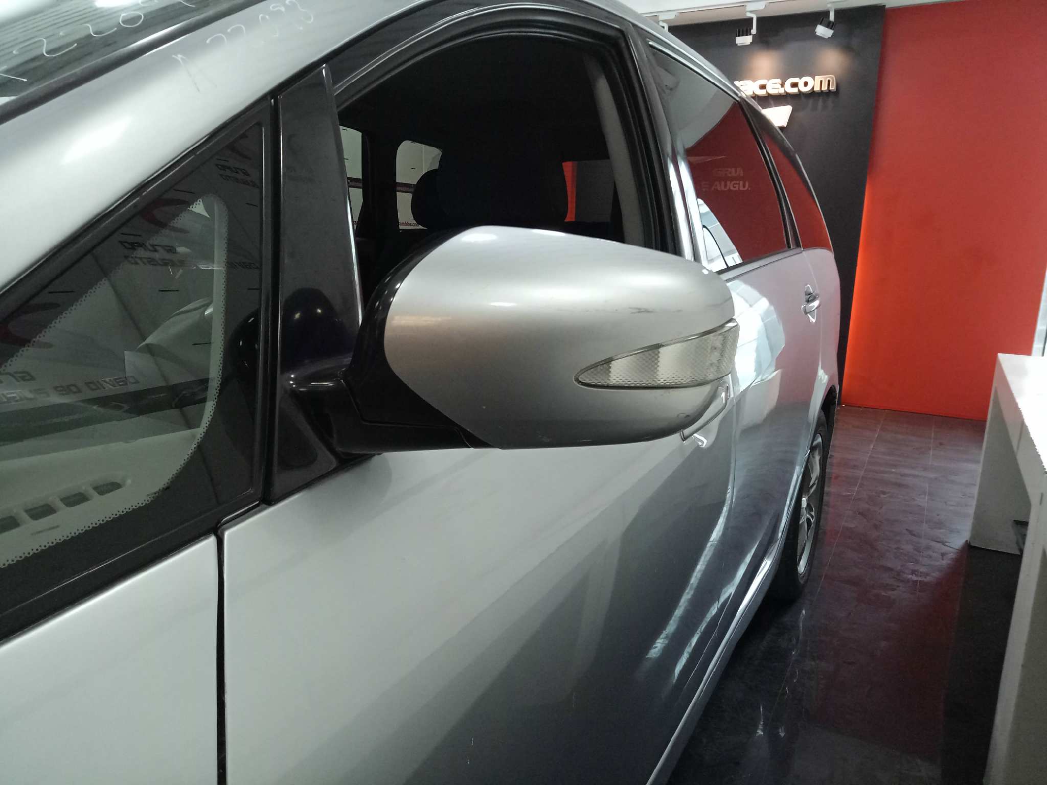 MITSUBISHI GRANDIS (NA0W) *   |   0.04 - ... foto 4