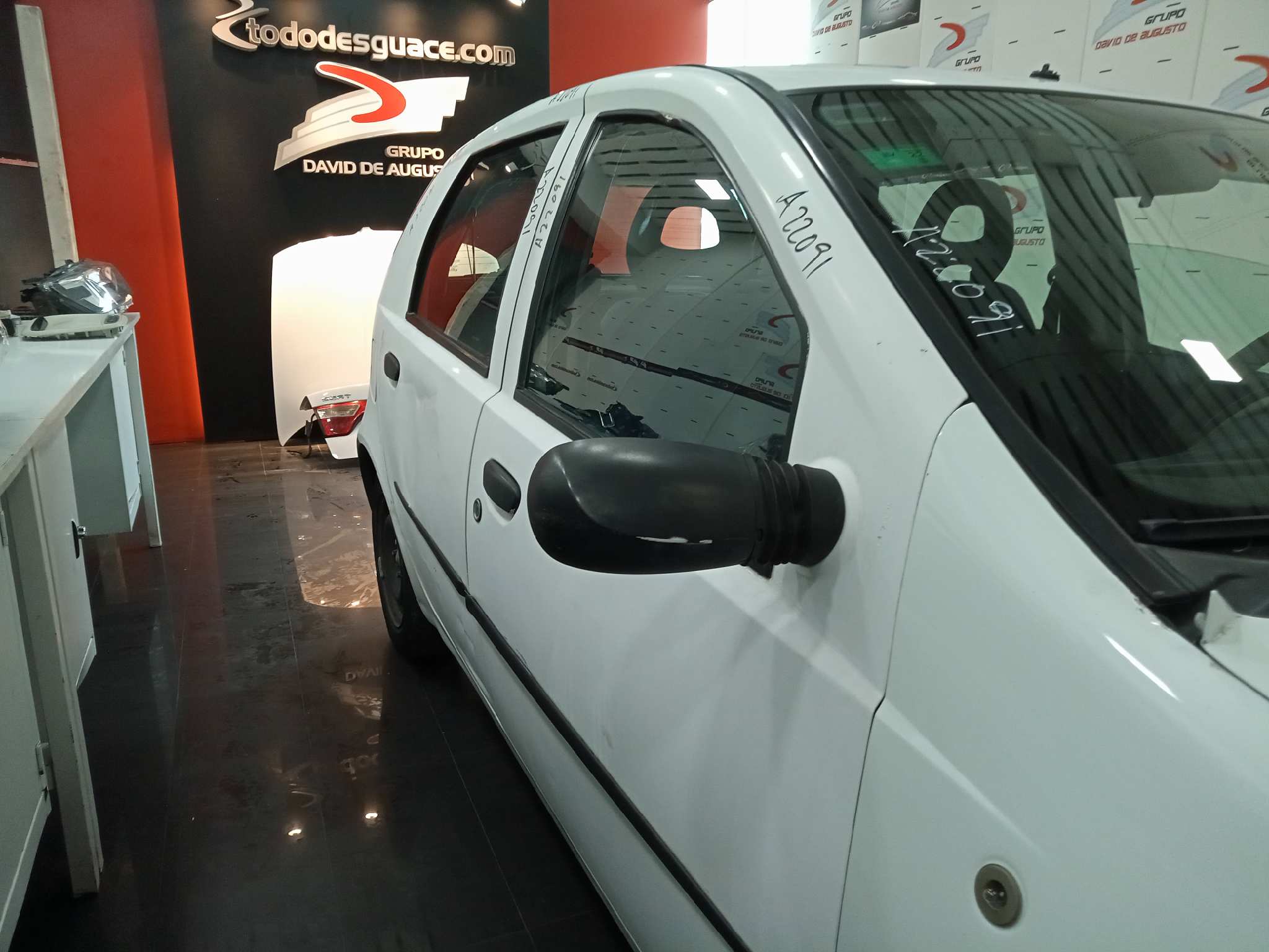 FIAT PUNTO BERLINA (188) 1.2 8V Active   |   01.02 - 12.03 foto 5