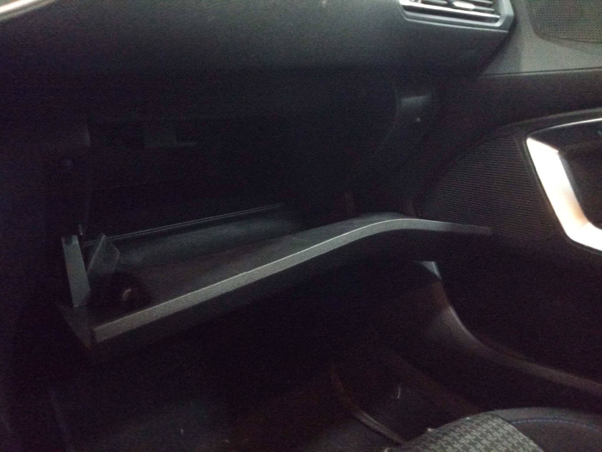 PEUGEOT 308 Active   |   06.14 - 12.20