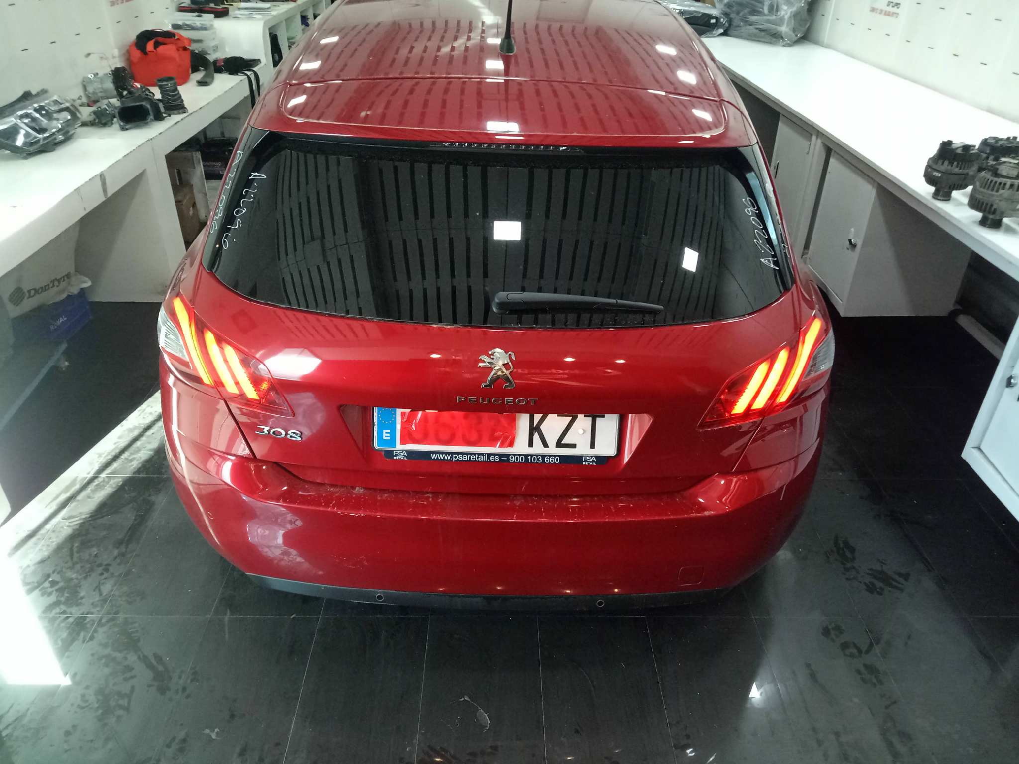 PEUGEOT 308 Active   |   06.14 - 12.20