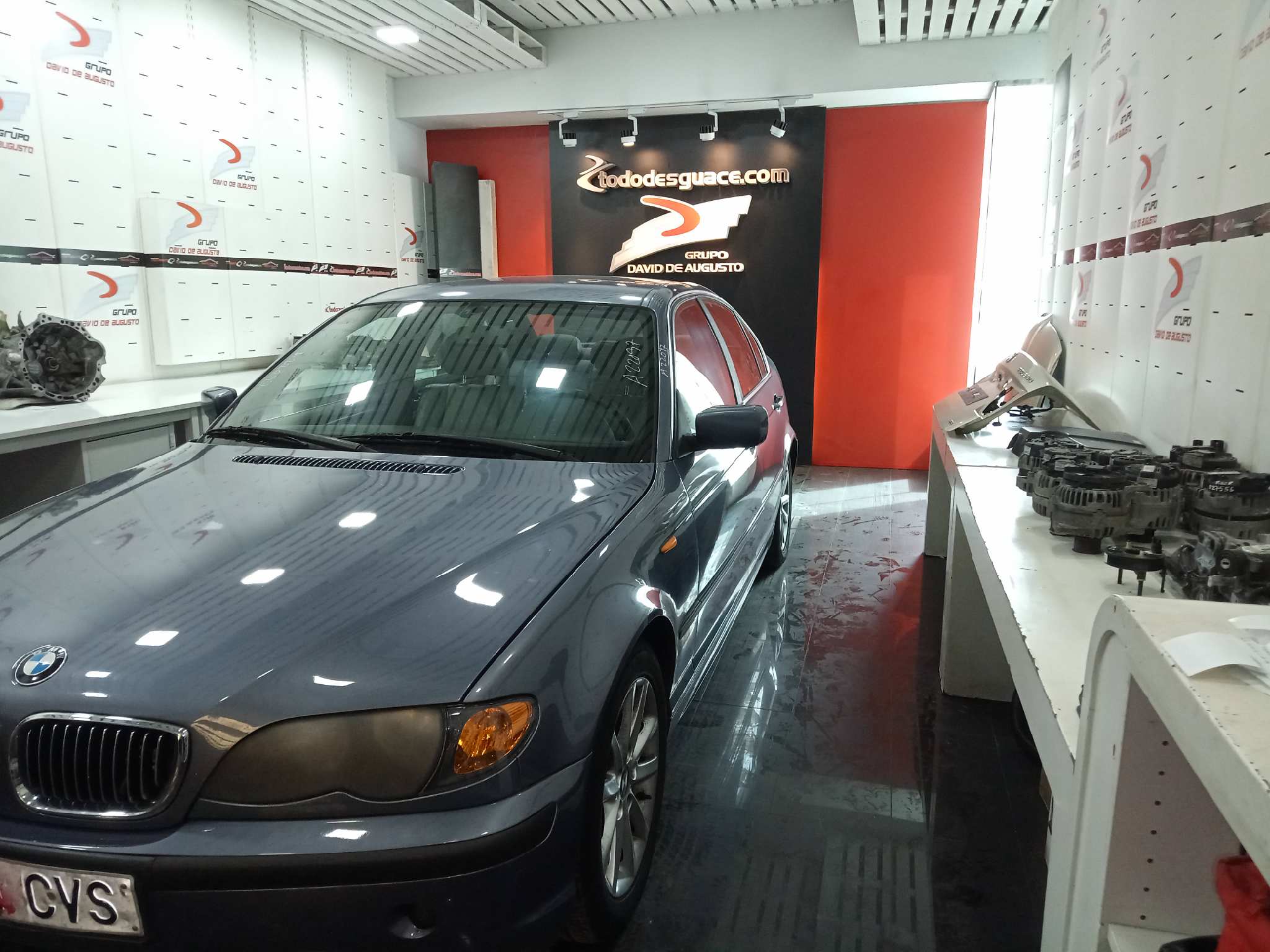 BMW SERIE 3 BERLINA (E46) 320d   |   09.01 - 12.06 foto 3