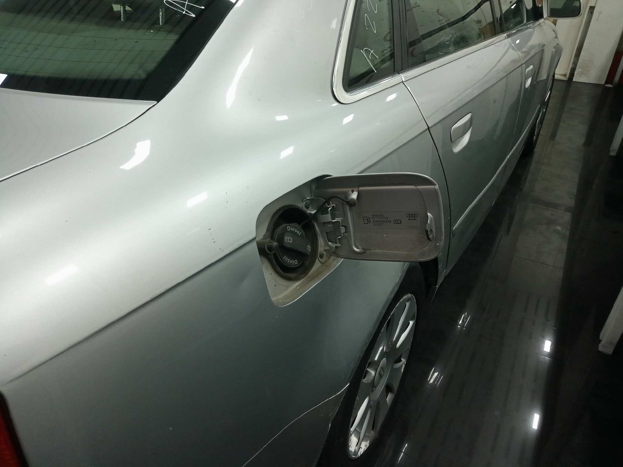 AUDI A4 BERLINA (8E) 1.9 TDI   |   11.04 - 12.07