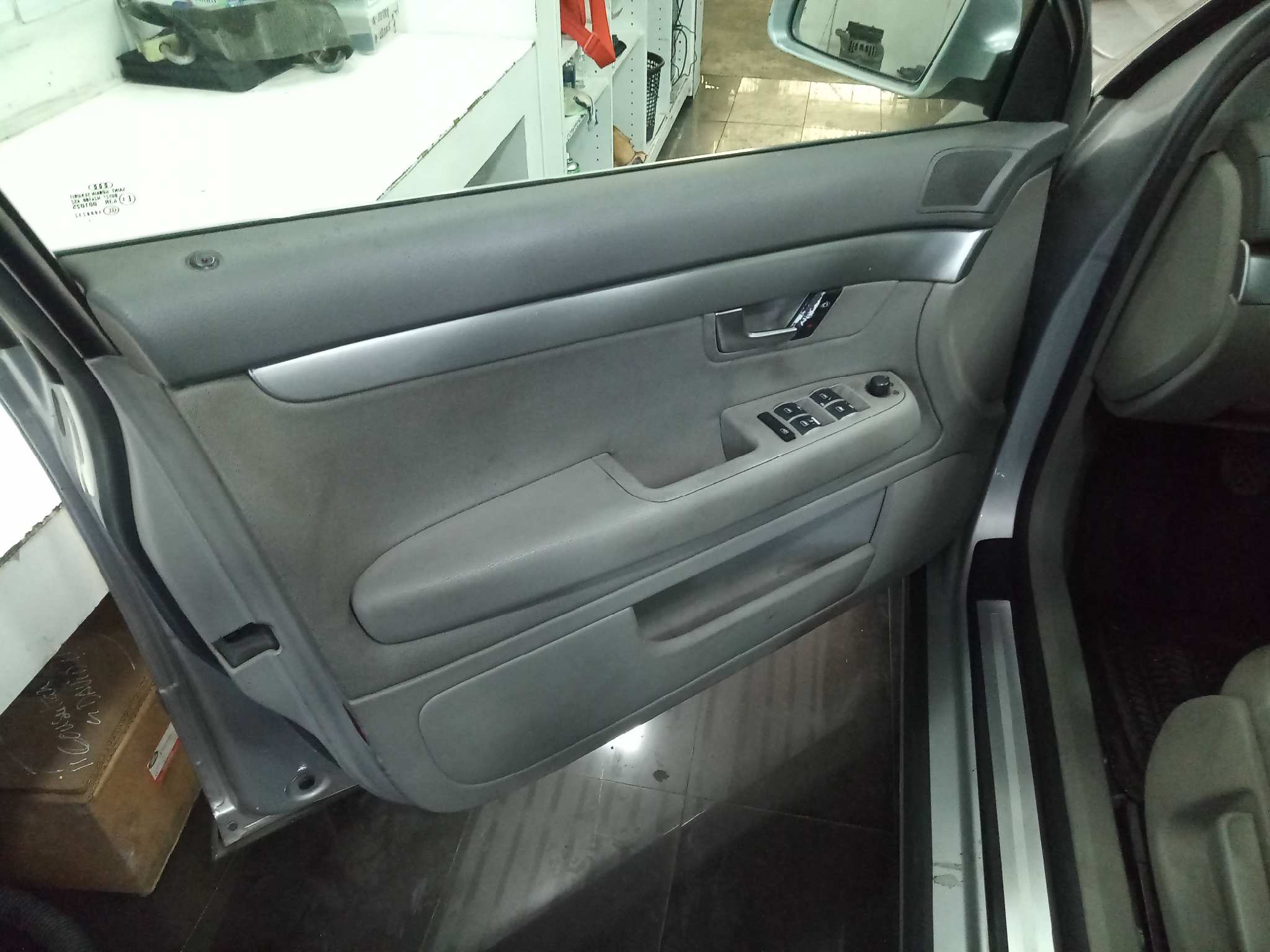 AUDI A4 BERLINA (8E) 1.9 TDI   |   11.04 - 12.07