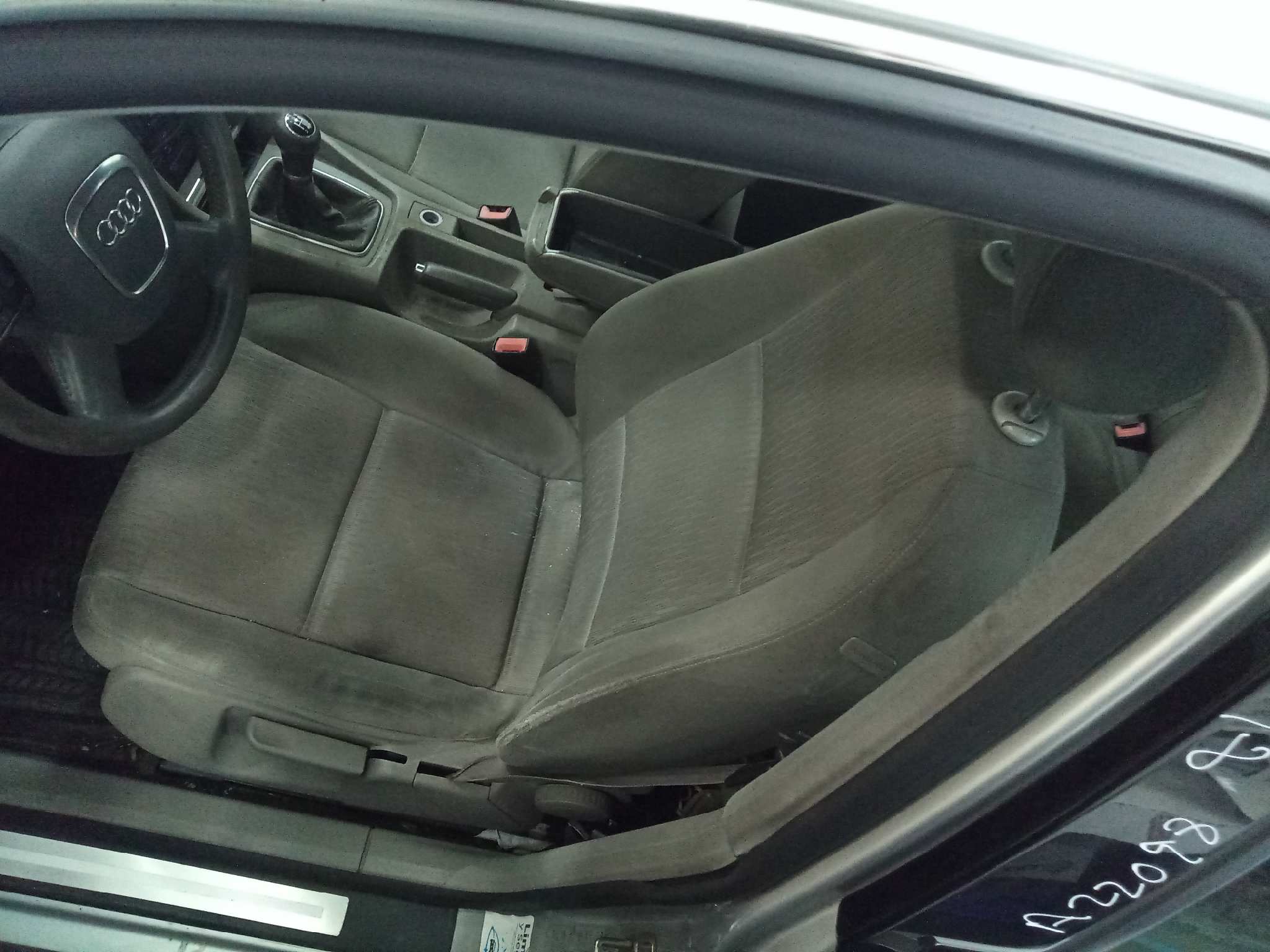 AUDI A4 BERLINA (8E) 1.9 TDI   |   11.04 - 12.07
