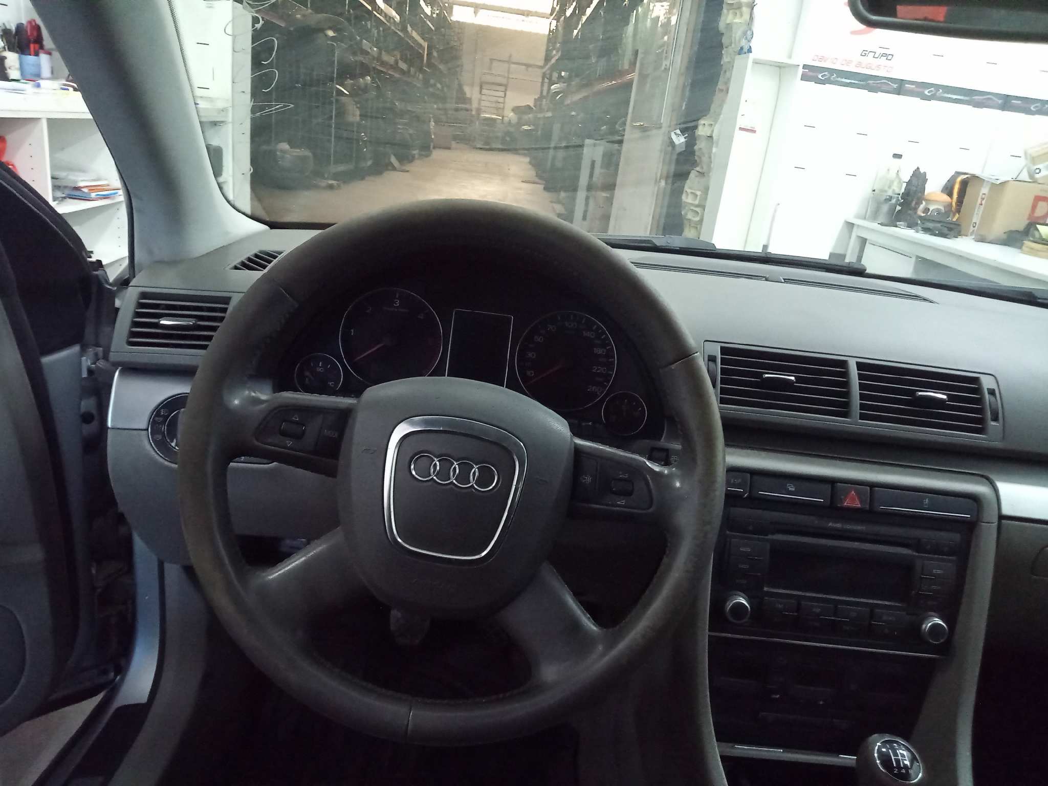 AUDI A4 BERLINA (8E) 1.9 TDI   |   11.04 - 12.07