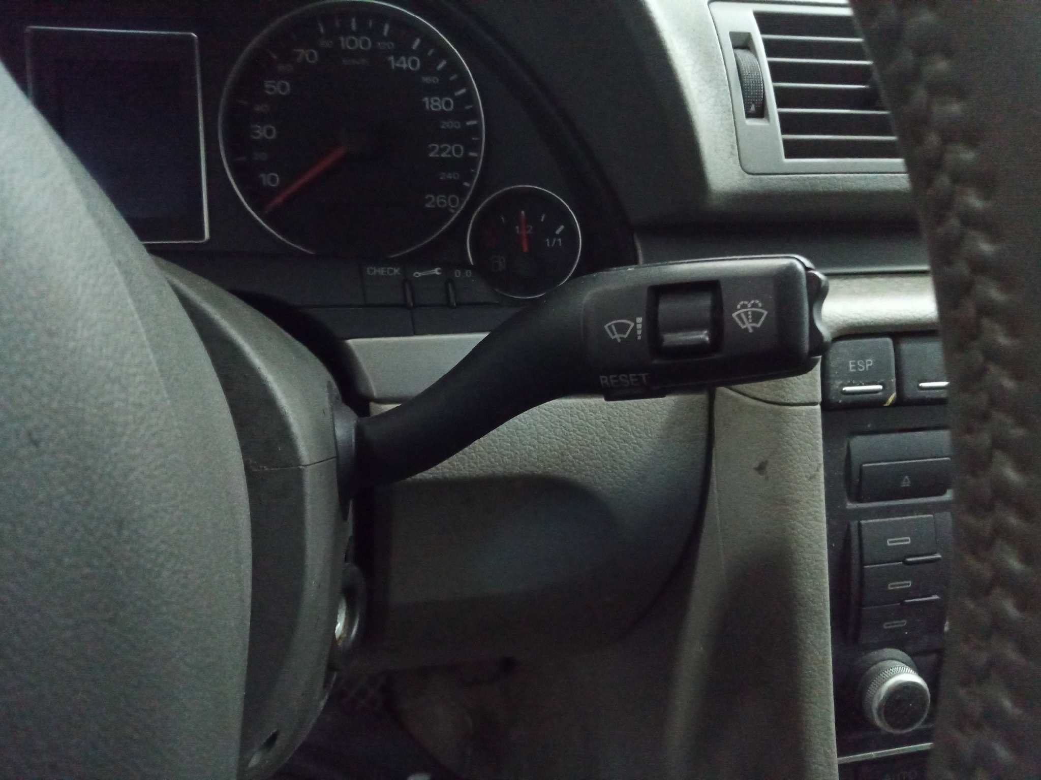 AUDI A4 BERLINA (8E) 1.9 TDI   |   11.04 - 12.07