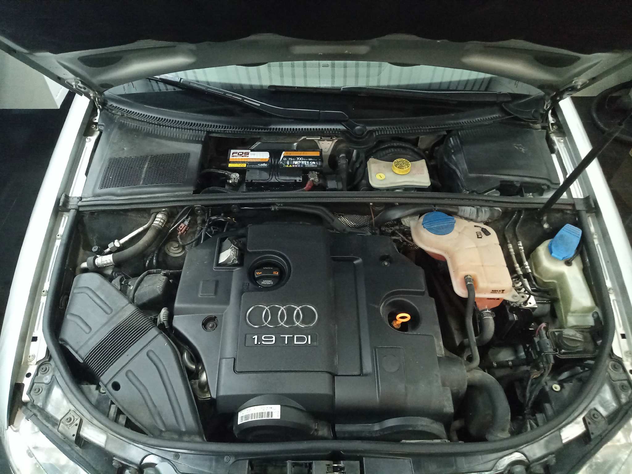 AUDI A4 BERLINA (8E) 1.9 TDI   |   11.04 - 12.07