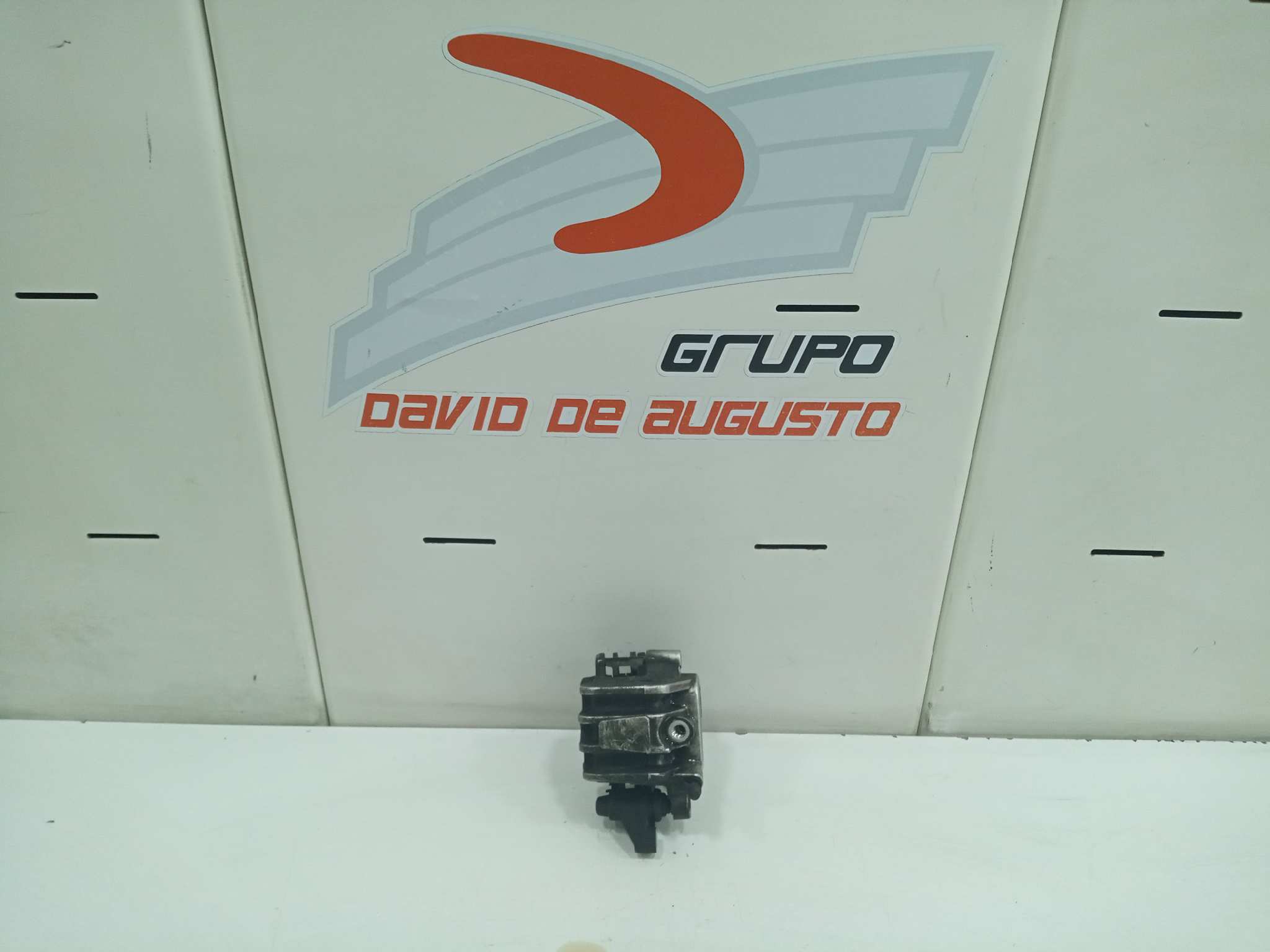 PINZA DE FRENO DELANTERA IZQUIERDA