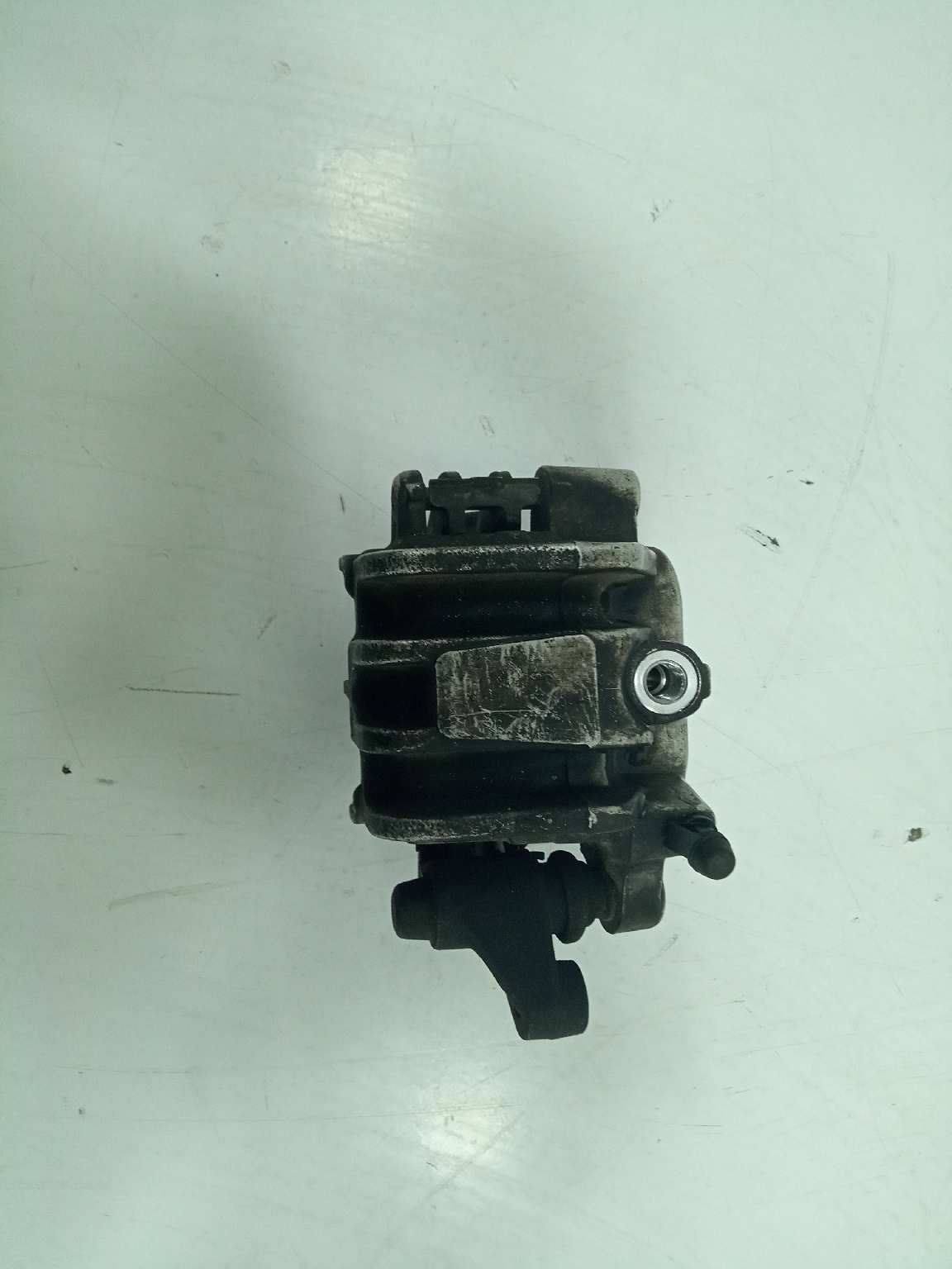 PINZA DE FRENO DELANTERA IZQUIERDA foto 2