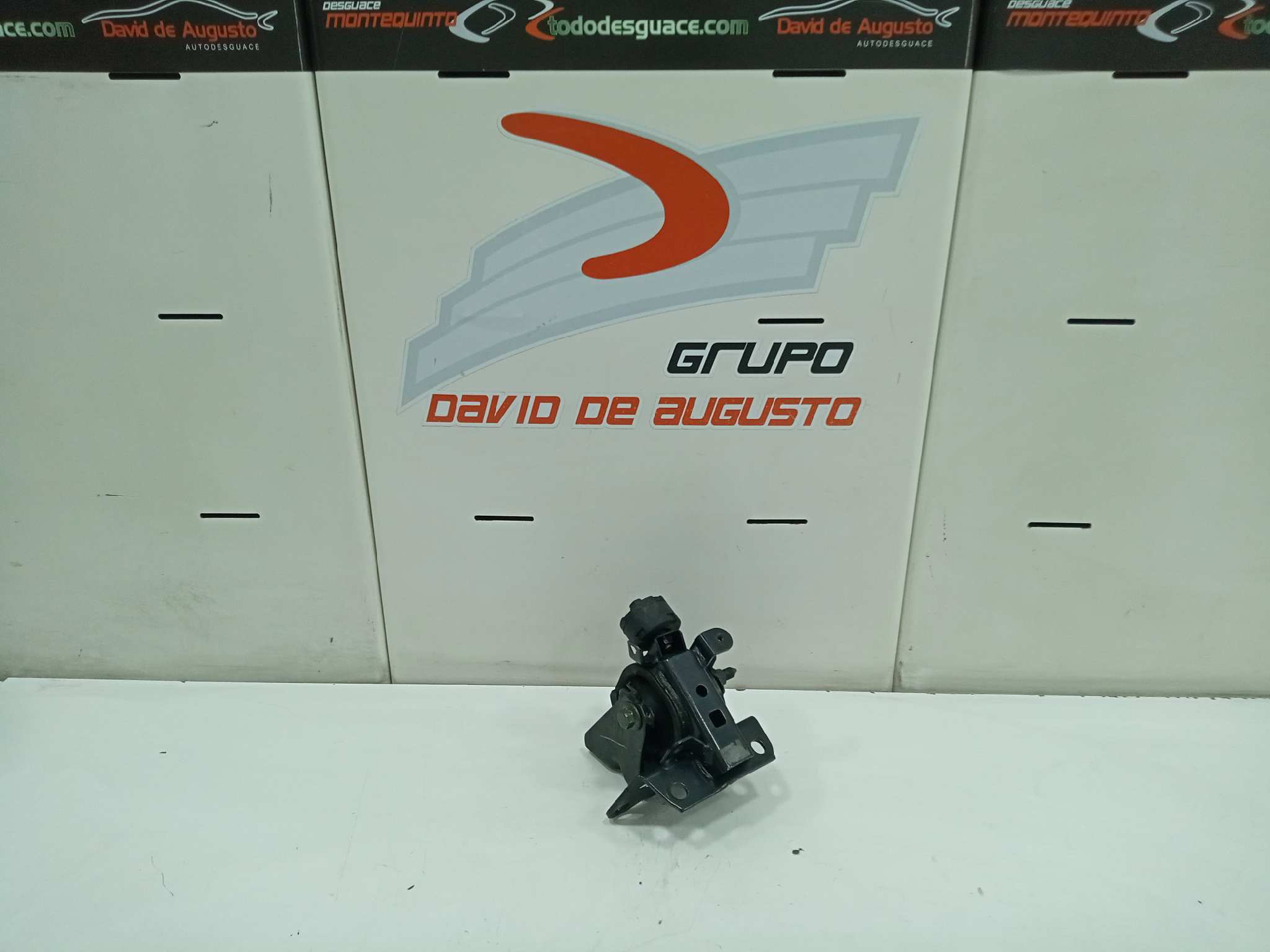 SOPORTE DE LA CAJA CAMBIO foto 6