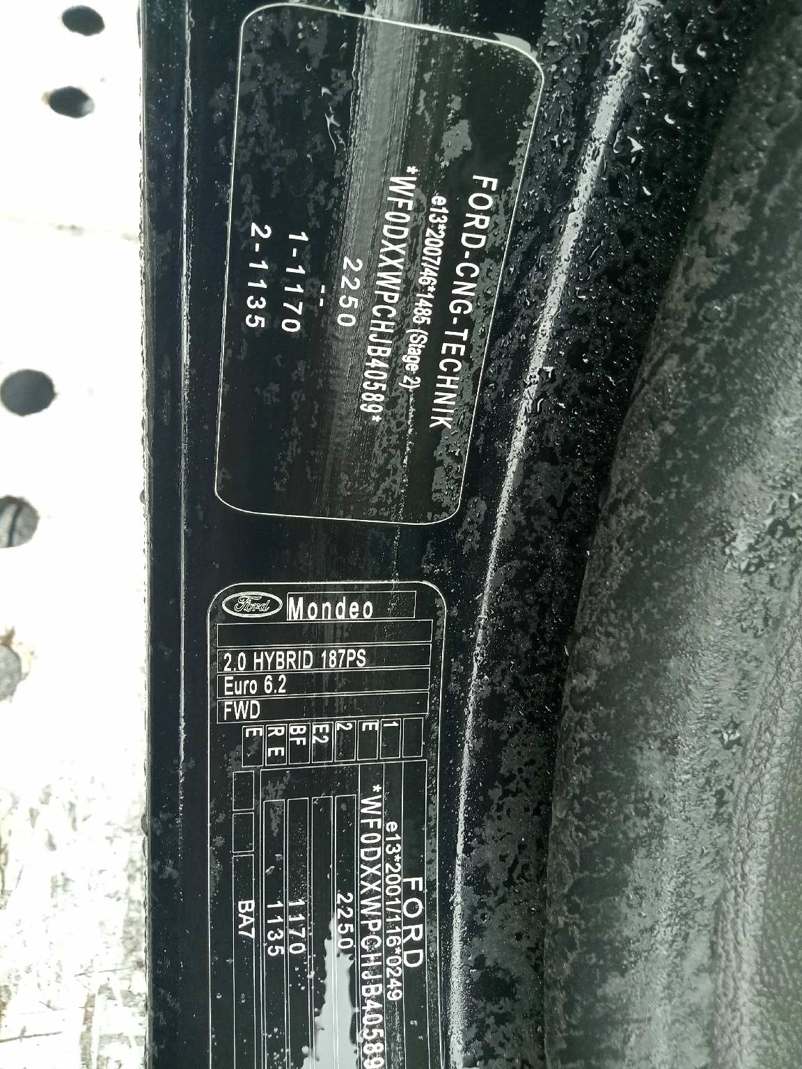 FORD MONDEO LIM. Hybrid Titanium   |   02.19 - 12.20 foto 5
