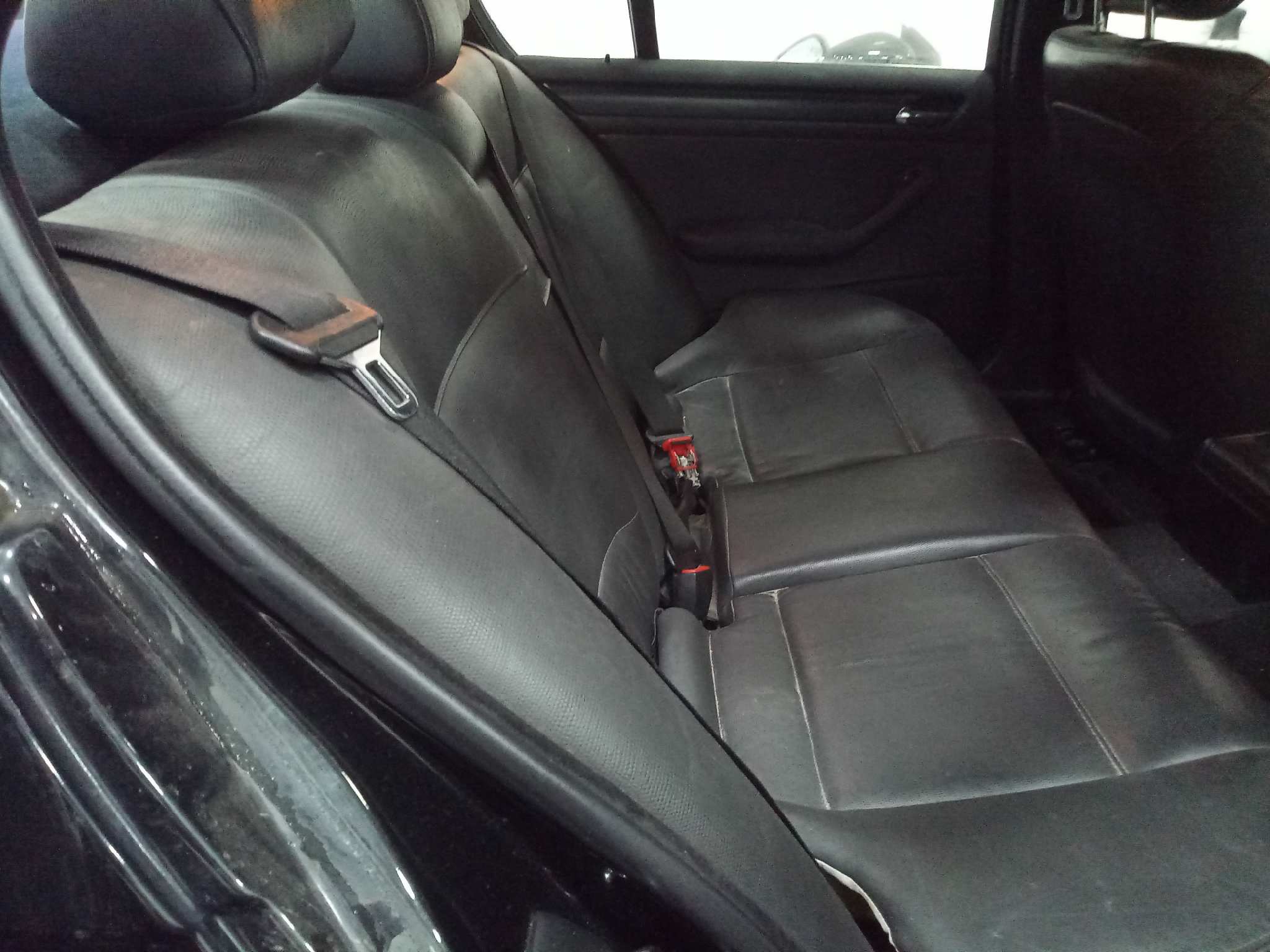BMW SERIE 3 BERLINA (E46) 320d   |   03.03 - 12.06