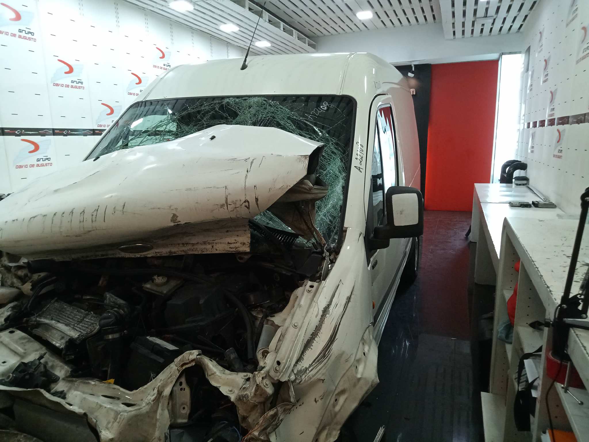 FORD TRANSIT CONNECT (TC7) Furgón FT 200S   |   0.02 - ... foto 3