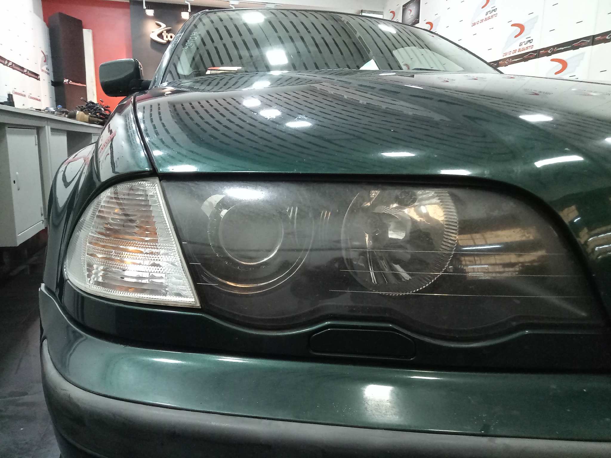 BMW SERIE 3 BERLINA (E46) 318i   |   04.98 - 12.01 foto 9