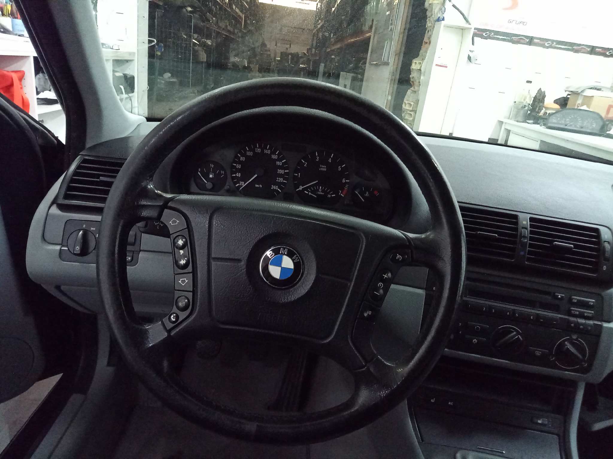 BMW SERIE 3 BERLINA (E46) 318i   |   04.98 - 12.01