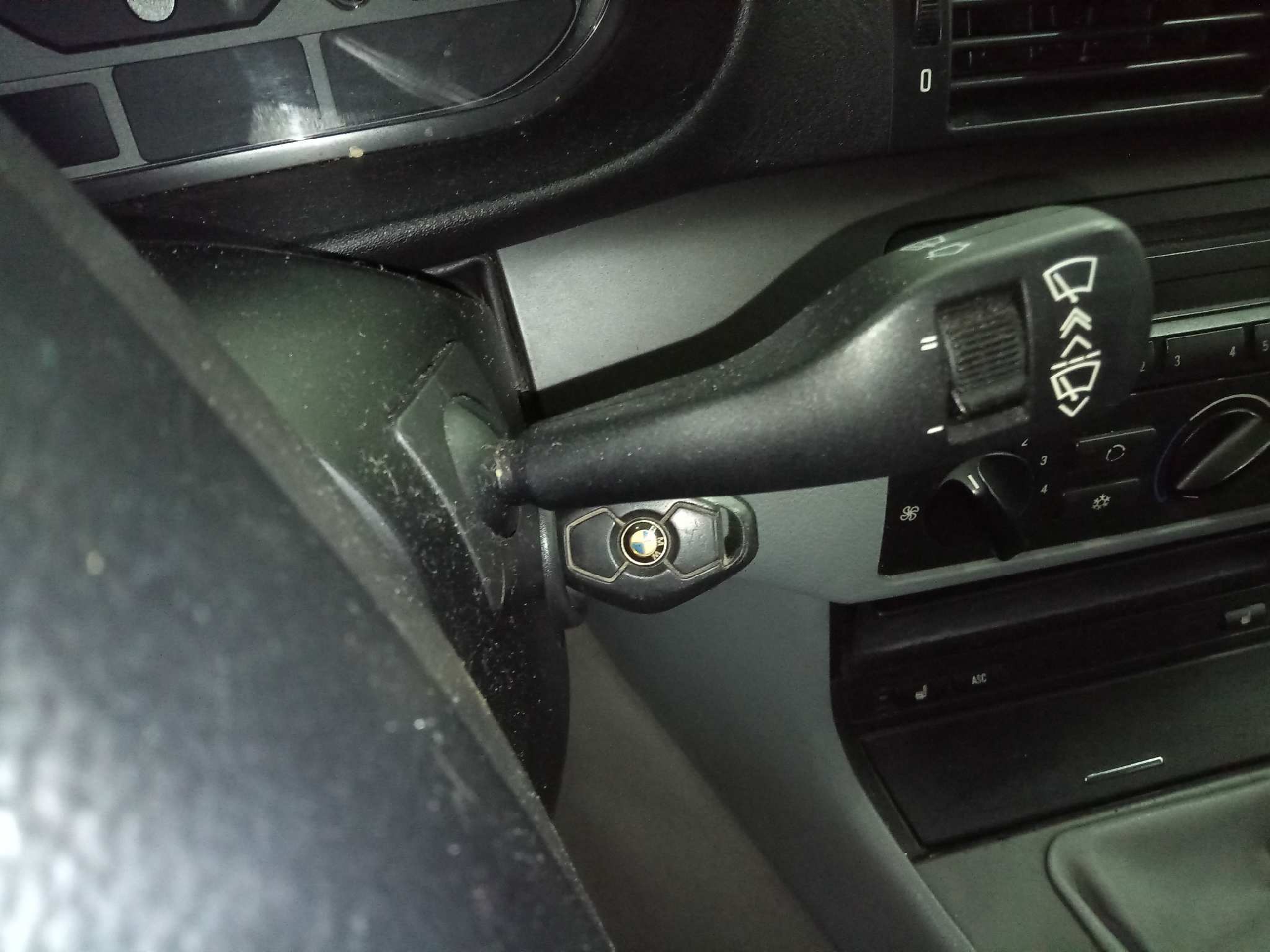 BMW SERIE 3 BERLINA (E46) 318i   |   04.98 - 12.01