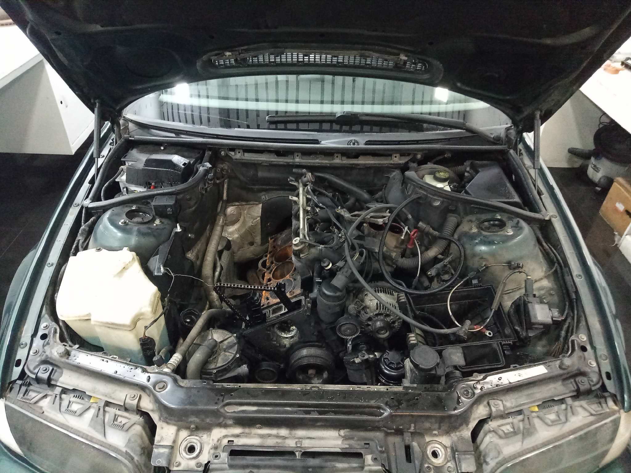 BMW SERIE 3 BERLINA (E46) 318i   |   04.98 - 12.01