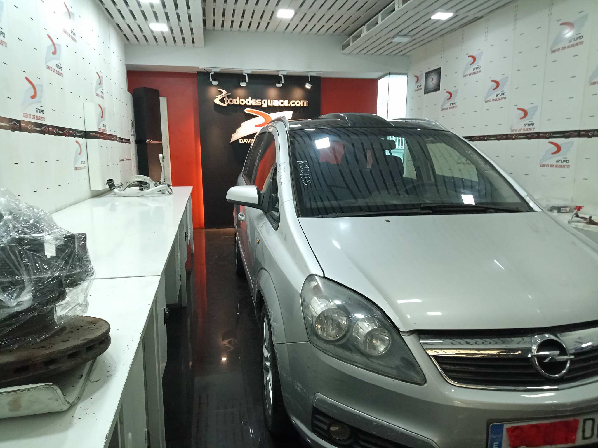 OPEL ZAFIRA B Cosmo   |   04.05 - 12.10 foto 2