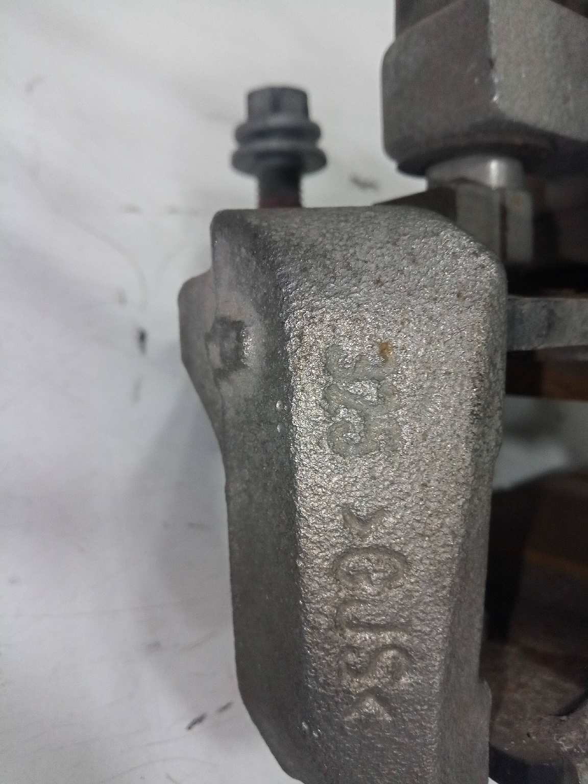 PINZA DE FRENO DELANTERA IZQUIERDA JAGUAR XF Portfolio   |   04.15 - 12.20
