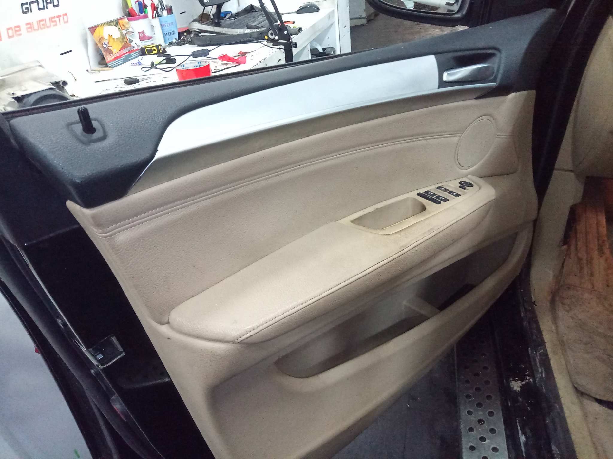 BMW X5 (E70) 3.0d   |   10.06 - 12.08 foto 8