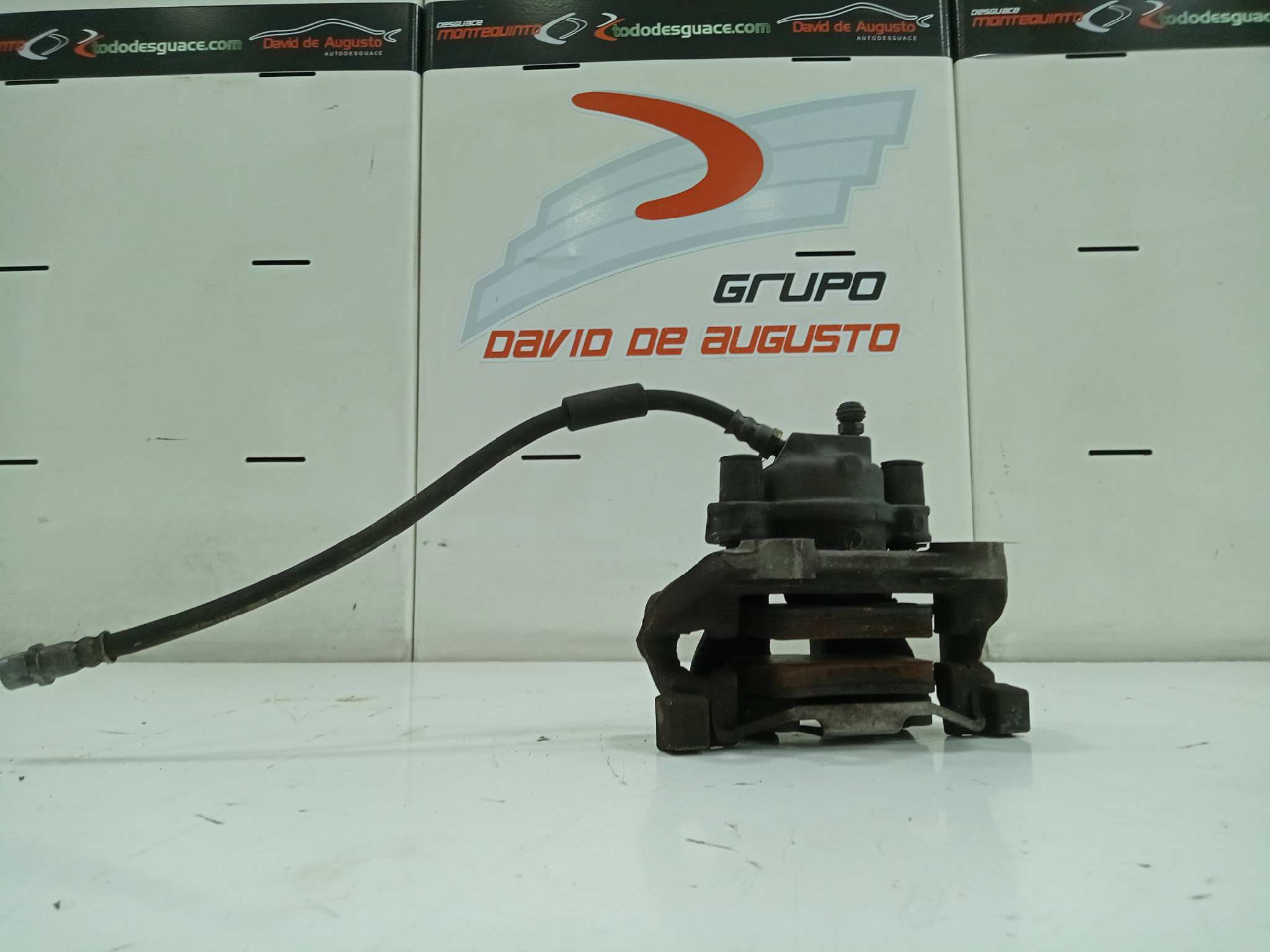 PINZA DE FRENO TRASERA DERECHA