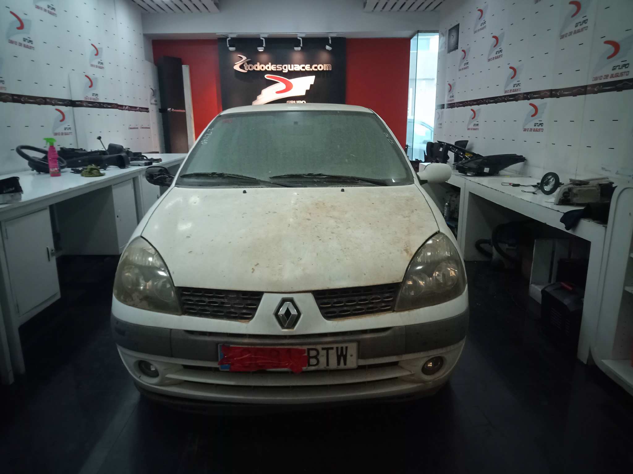 RENAULT CLIO II FASE II (B/CB0) Authentique   |   06.01 - 12.08