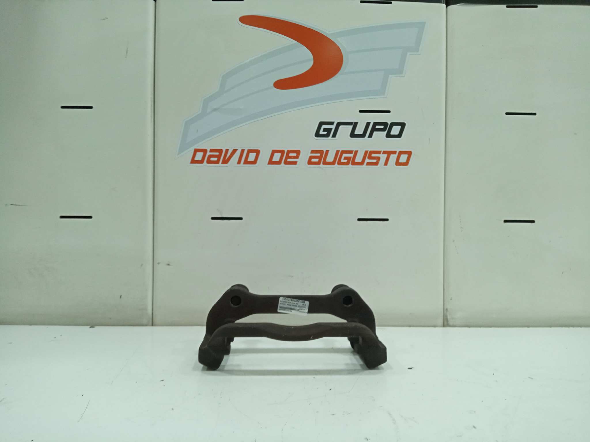 SOPORTE PINZA FRENO DELANTERO IZQUIERDO