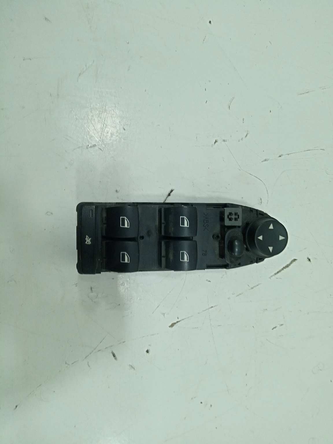 MANDO ELEVALUNAS DELANTERO IZQUIERDO foto 2