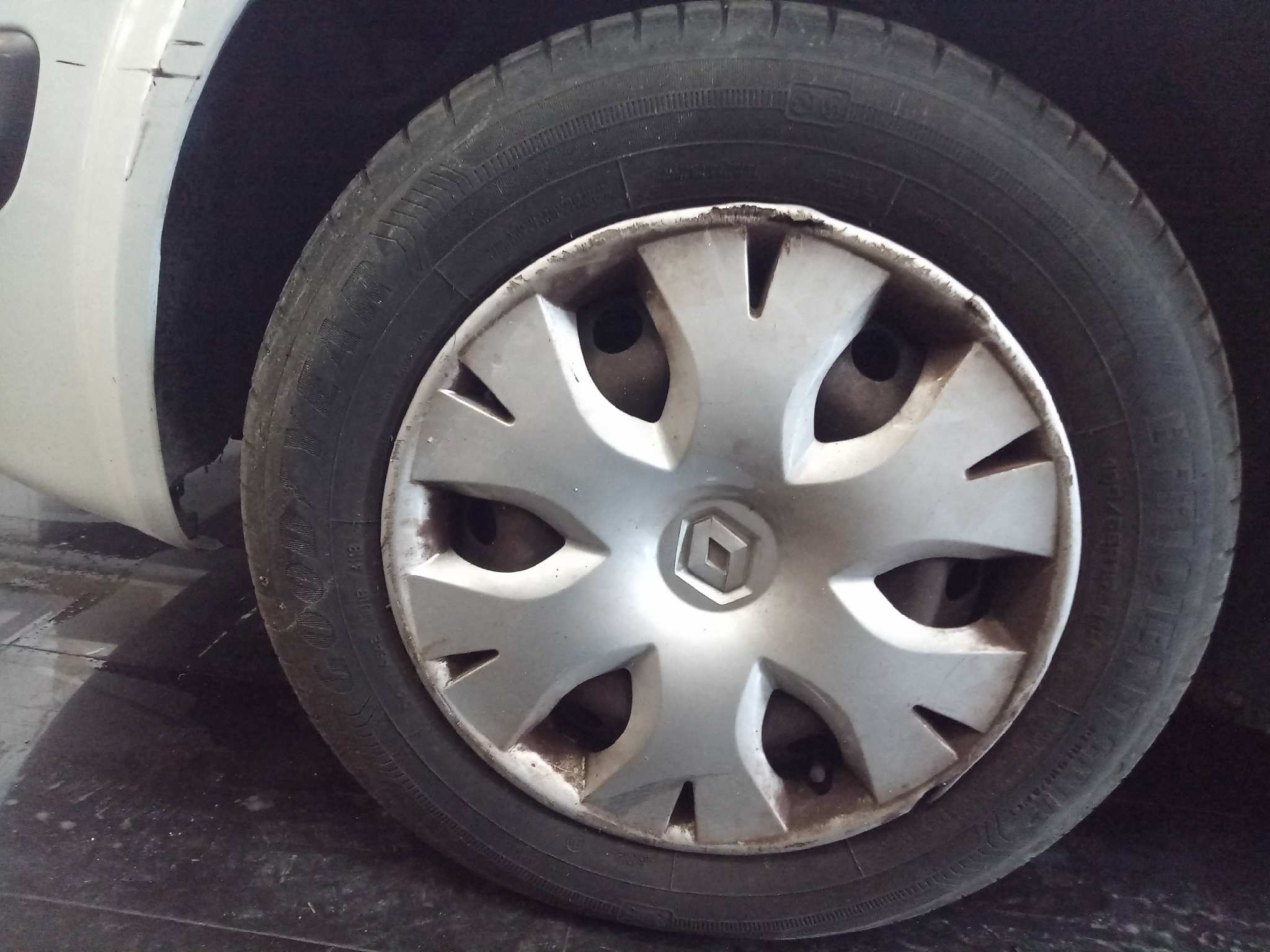 RENAULT MEGANE II FAMILIAR Authentique   |   11.05 - ...