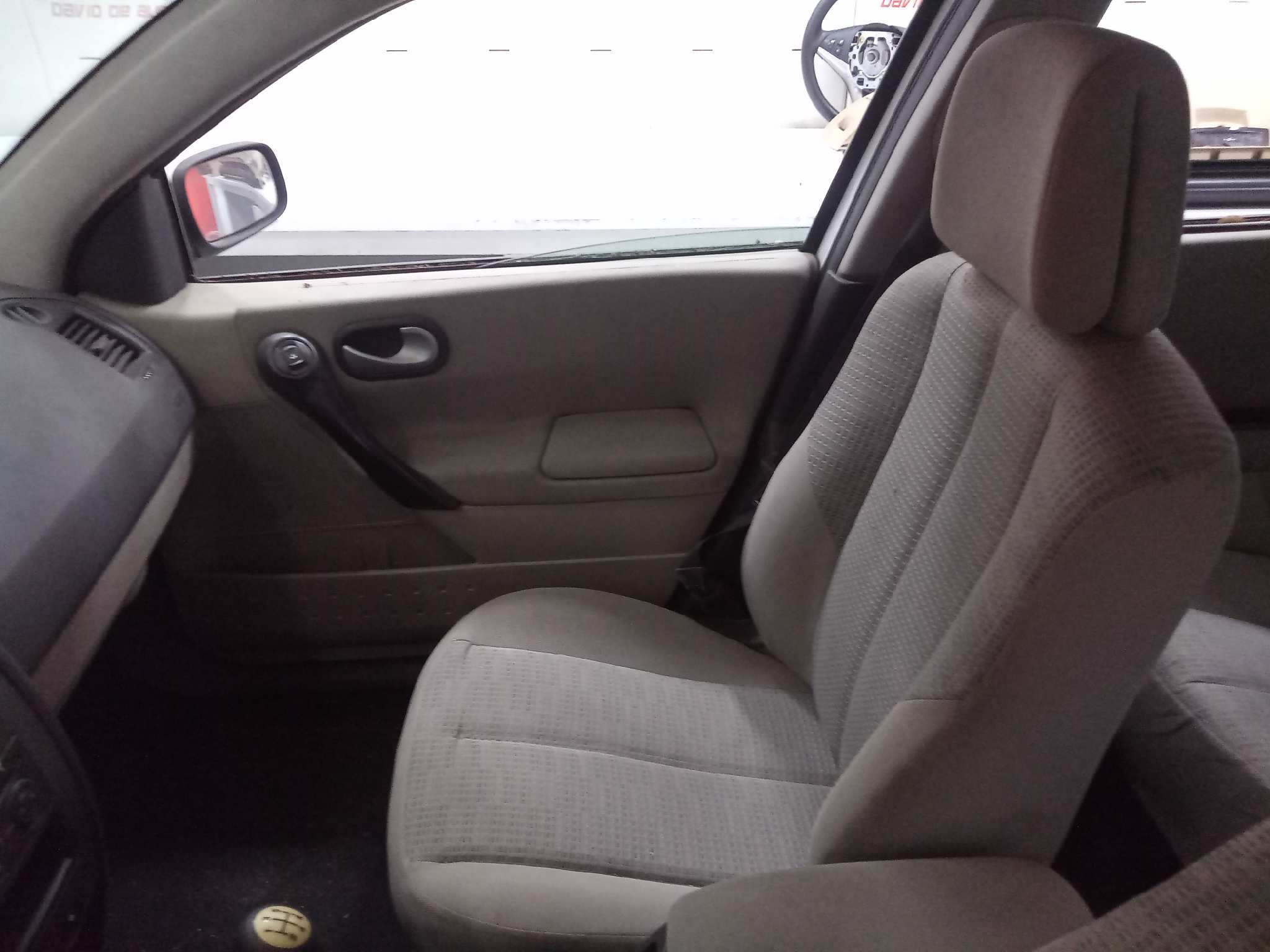 RENAULT MEGANE II FAMILIAR Authentique   |   11.05 - ...