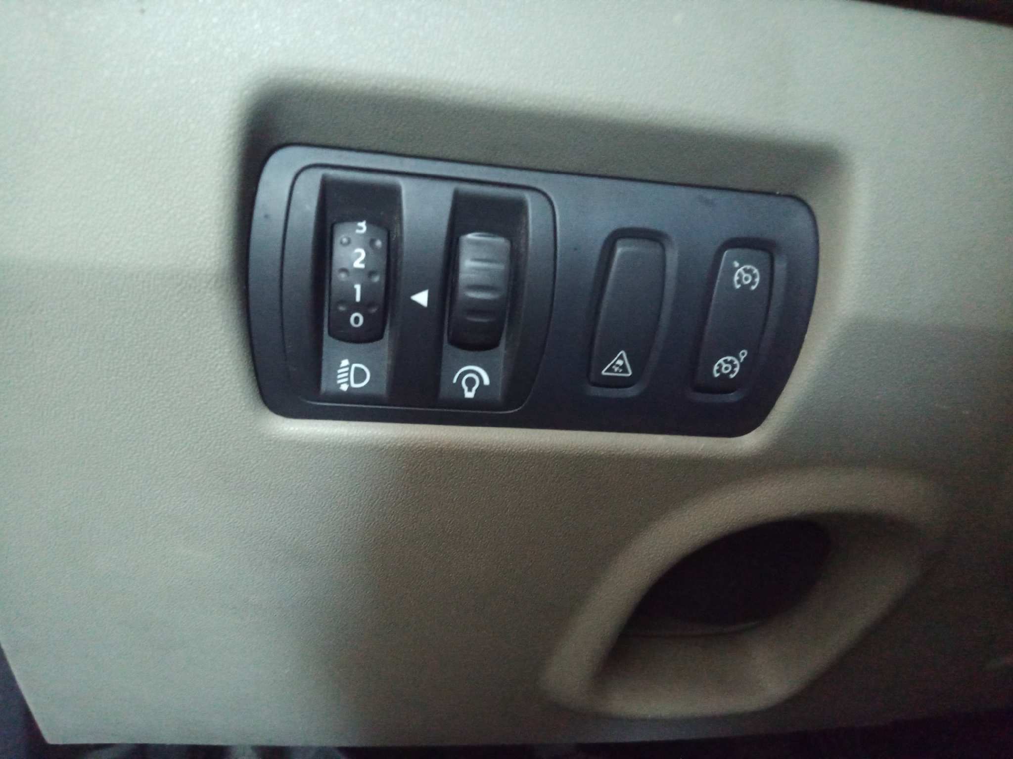 RENAULT MEGANE II FAMILIAR Authentique   |   11.05 - ...