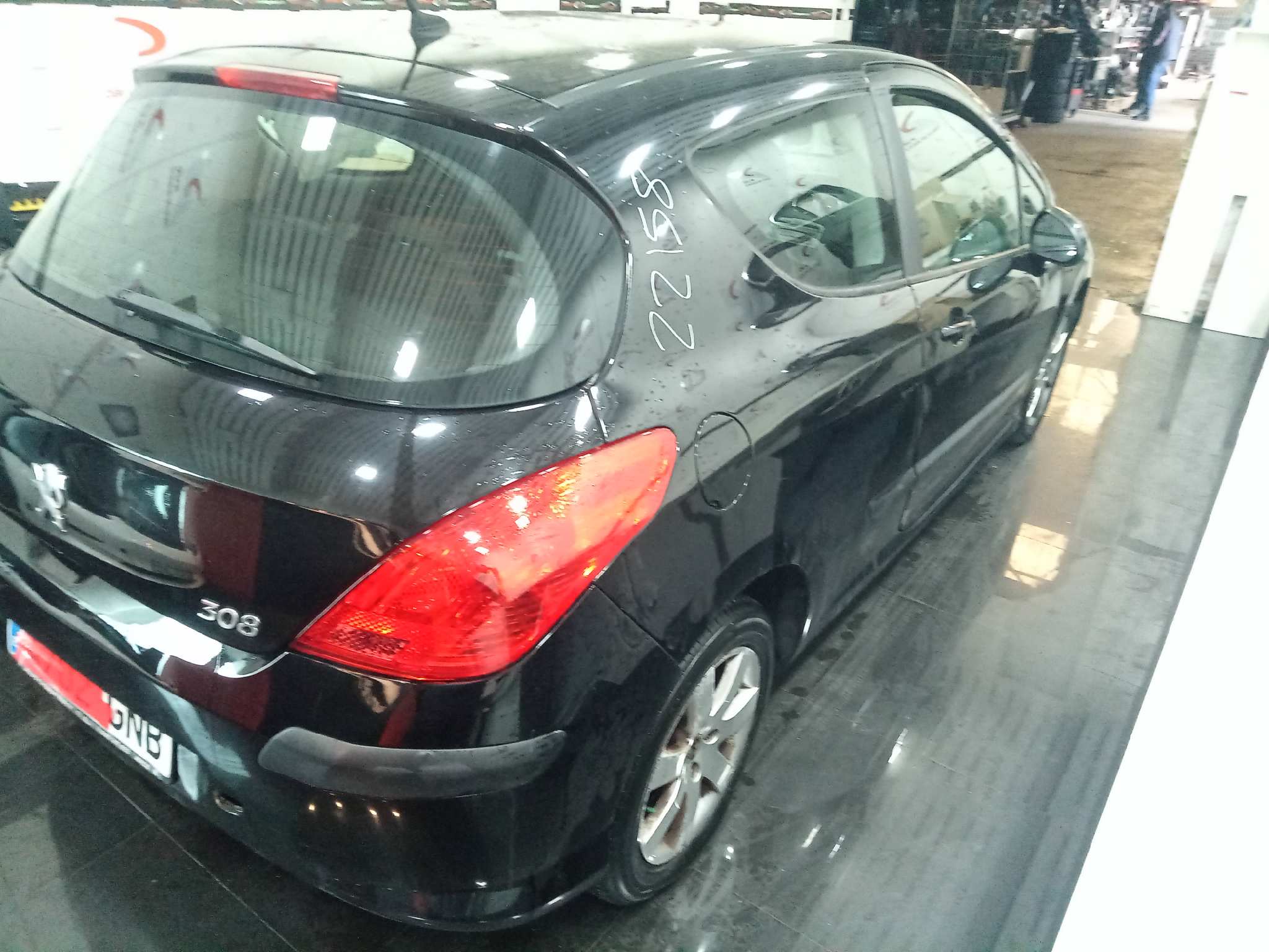 PEUGEOT 308 Confort   |   0.07 - ... foto 4