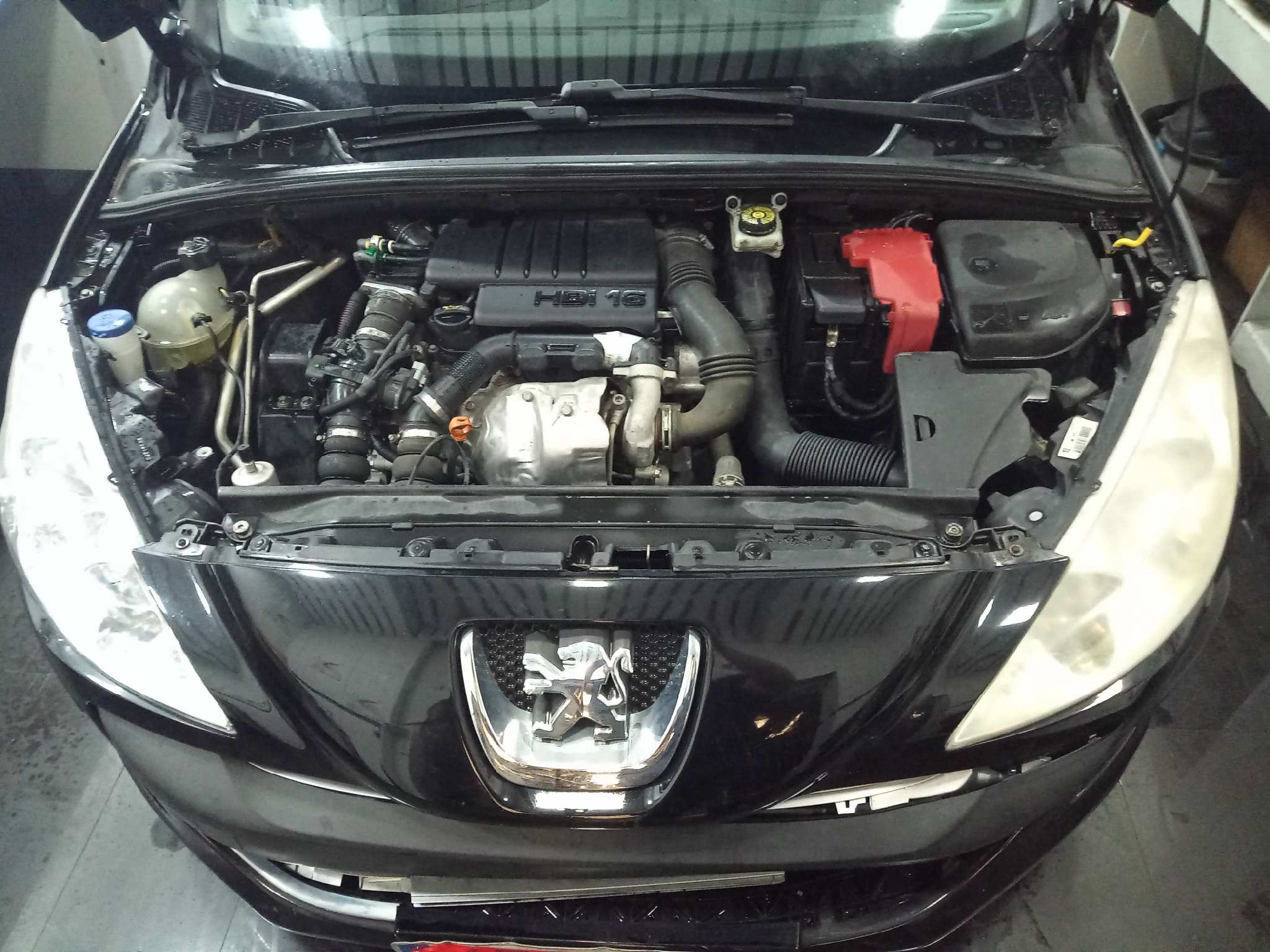 PEUGEOT 308 Confort   |   0.07 - ...