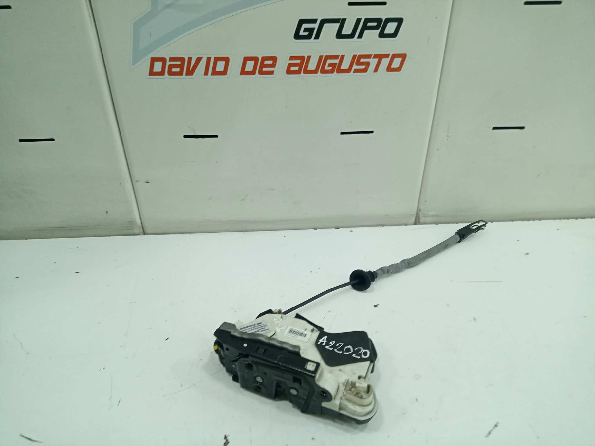 CERRADURA PUERTA DELANTERA IZQUIERDA