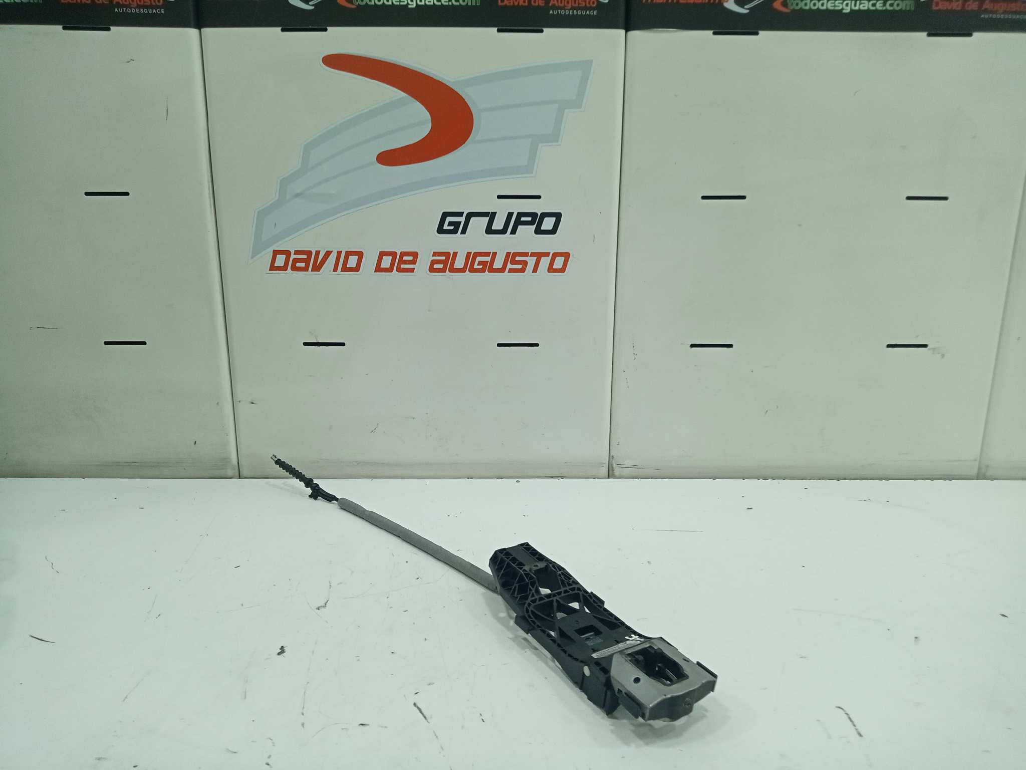 SOPORTE MANETA EXTERIOR DELANTERA IZQUIERDA