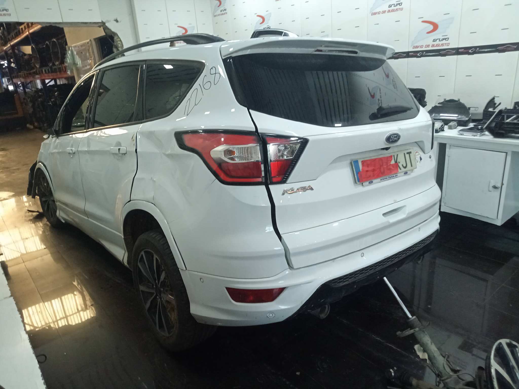 FORD KUGA (CBS) Business Edition 2WD   |   08.16 - 12.18 foto 6